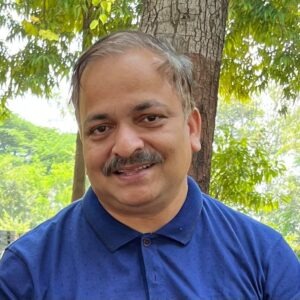 imageye___-_imgi_6_Srinivas-300×300